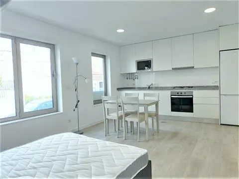 Apartment mit 0 Schlafzimmern - Stadtzentrum - Neu