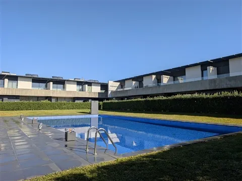 Moradia T4 de Luxo - Condomínio Fechado