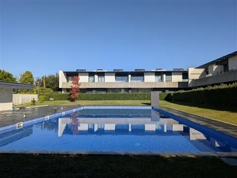Moradia T4 de Luxo - Condomínio Fechado