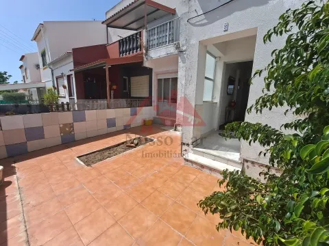 Moradia T3 em Exclusivo nas Manteigadas