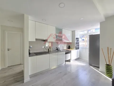 EXCLUSIVO - Apartamento T3 no Bairro do Liceu/Vanicelos em Setúbal