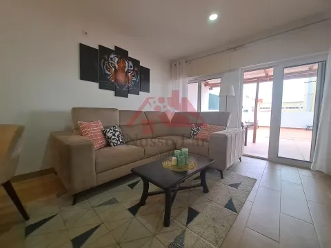 Excelente apartamento com 2 terraços na Av. Luísa Todi