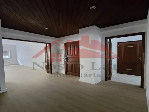 Apartamento T2 com Excelente Luminosidade 