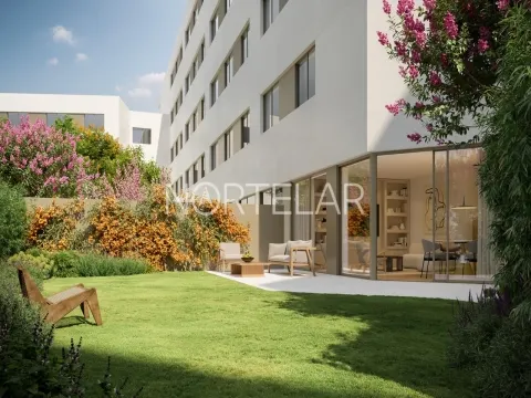 Apartamento T3 com terraço amplo no VC Forte, Vila do  em frente ao mar