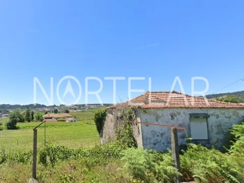 Terreno 3.280 m² com parecer para 14 moradias – Trofa