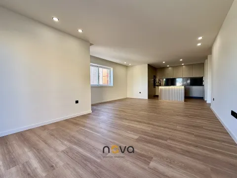 Apartamento T3 Totalmente Remodelado na Póvoa de Varzim.