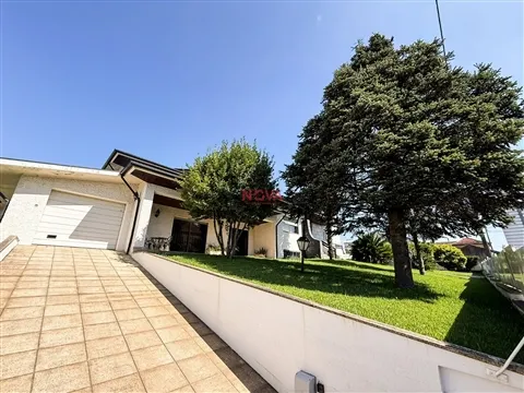 Moradia Isolada T5