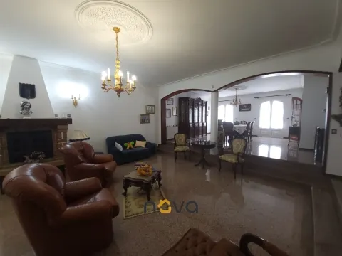 Casa Indipendente 5 Vani +2