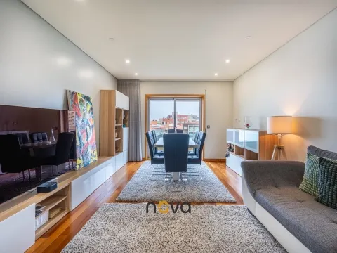 Apartamento T2 localizado na Póvoa de Varzim, junto ao centro da cidade | NOVA Imobiliária