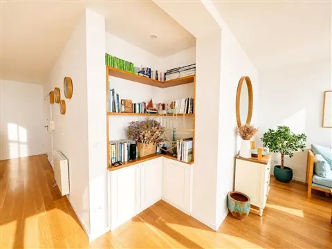 Apartamento T3 renovado, situado numa das localizações mais prestigiadas e desejadas zonas do Porto!