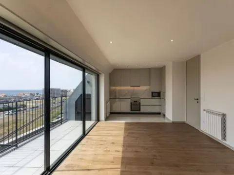 T3 Novo em Espinho com Vista Mar  – 100m da Praia | Box Fechada