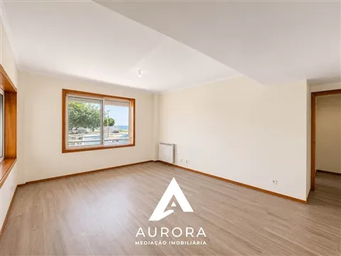 1-Bedroom Apartment | First Line of the Beach | São Félix da Marinha