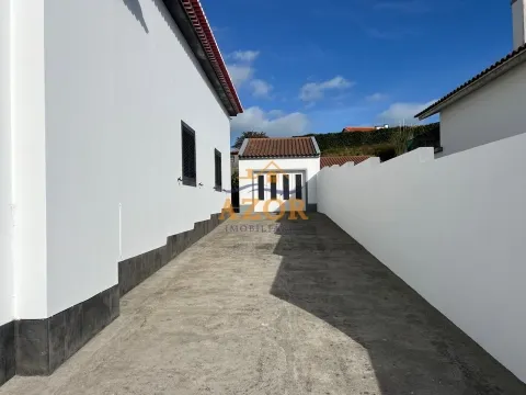 Moradia em Vila Franca do Campo