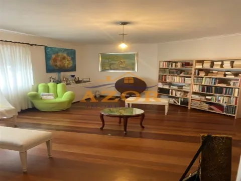 Apartamento T2 na Fajã de Baixo, em Ponta Delgada