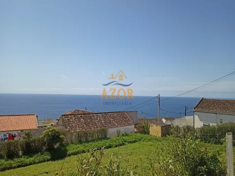 Moradia T2 nas Feteiras, Ponta Delgada