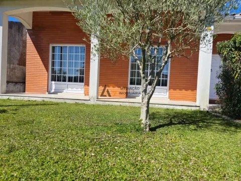 Moradia Isolada T4 à venda em Ilhavo