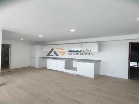 Apartamento T0+1 com Excelente Luz Natural e Localização Privilegiada  – Gafanha da Nazaré