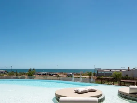 Lujoso apartamento de 2 dormitorios con vistas al mar a 200 m de la playa – Forte Novo