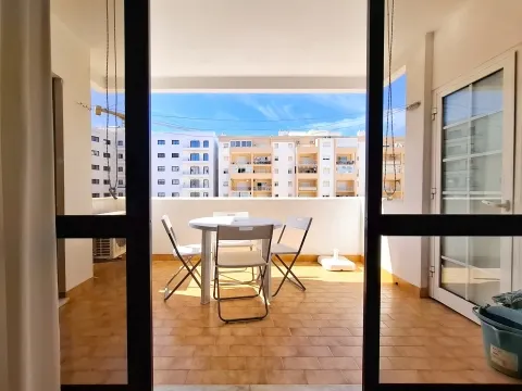 Apartamento a 600m de la playa de Quarteira
