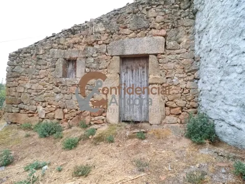 Moradia para Restaurar T1