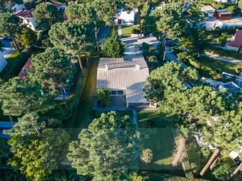 Moradia Isolada T4 com piscina na Aroeira,Herdade da Aroeira,Charneca da Caparica