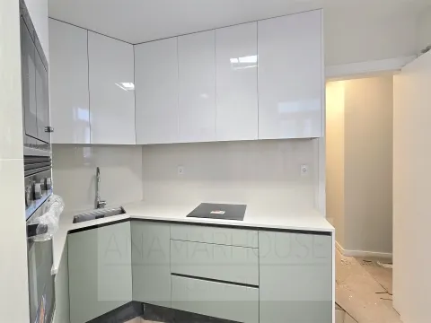 T1 Novo com Terraço | Prédio Reabilitado | Próximo da Estação da Amadora