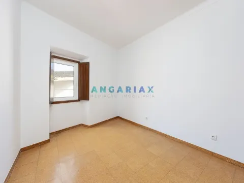 ANG1009 - 2 Bedroom Apartment for Sale em Maiorga, Alcobaça