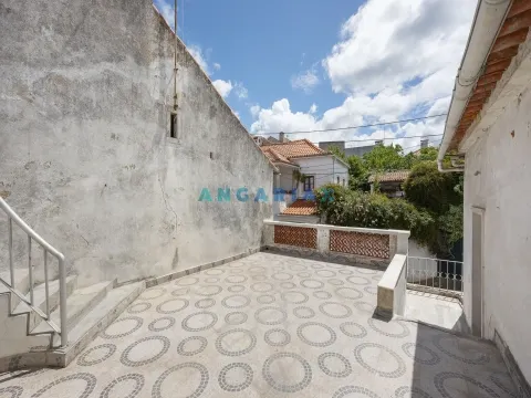 ANG1088 - Prédio para Venda em Maiorga, Alcobaça