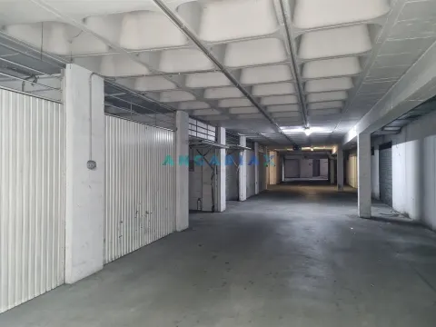 ANG1500 - Garagem para Venda em Leiria