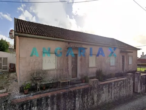 Detached house to restore T2