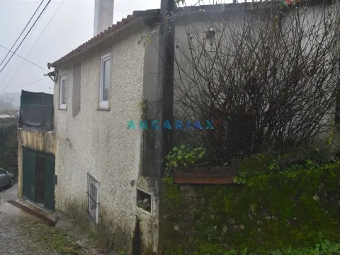 ANG1535 - Moradia T2 para Venda em Figueiró dos Vinhos