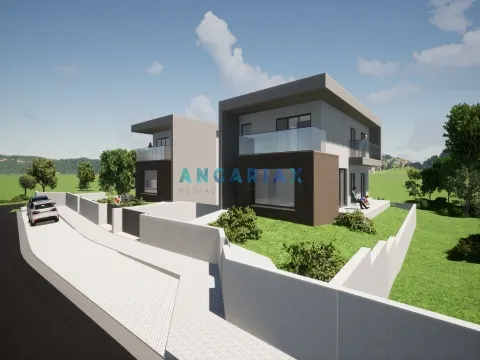 ANG1485 - Moradia T4 para Venda em Ortigosa