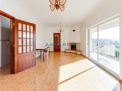 ANG1541 - Moradia T3 para Venda em Batalha