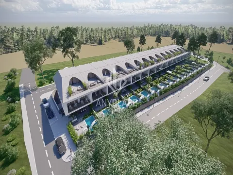 Mark med godkänt projekt för byggande av en lyxig bostadsrätt.