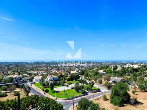 4 bedroom villa in Vale Formoso – Elegance, privileged location and high potential for appreciation.