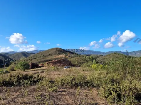 Land with 4 Ruins - Monchique Mountain View - Dam - Casas Velhas - Portimão - Algarve