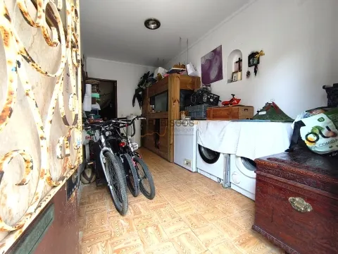 Maison T4 - À rénover - Centre - Terrasse - Portimão