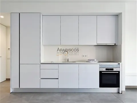 Apartment T1 – Swimming Pool – Air Conditioning – Balcony –  Storage – Parking – Portimão – Algarve