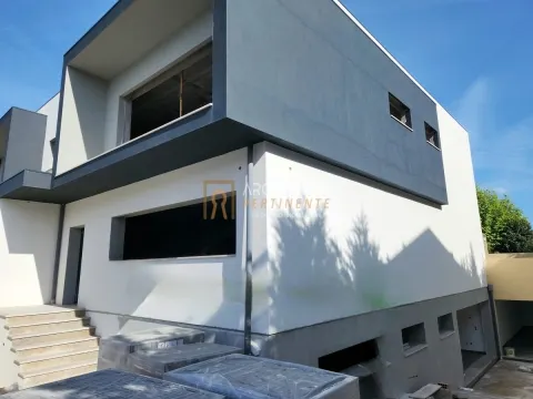 Moradia T3 Nova no coração da Cidade da Maia