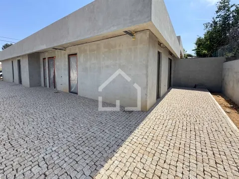 Moradia T3 Térrea - São João de Ver