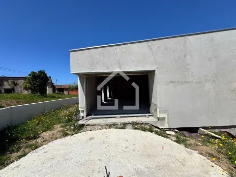 Moradia de sonho tipo casa térrea ! Em construção 