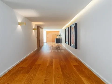 Maison dans village 4 Chambre(s)+1