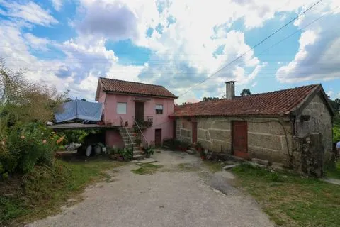 Fattoria con 6125 m2 a Pencelo, Guimarães