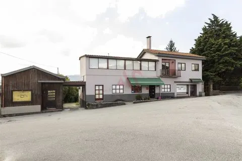 Charmante villa de 7 chambres dans la paroisse de Bairro, municipalité de Vila Nova de Famalicão