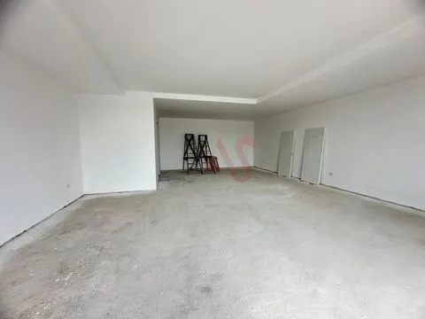 Loja com 83,10 m2 em Pedome, Vila Nova de Famalicão