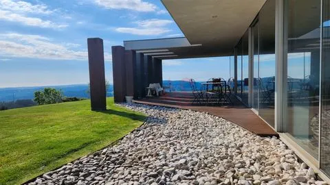 Lujosa villa de 4 dormitorios de un solo piso en Seroa, Paços de Ferreira