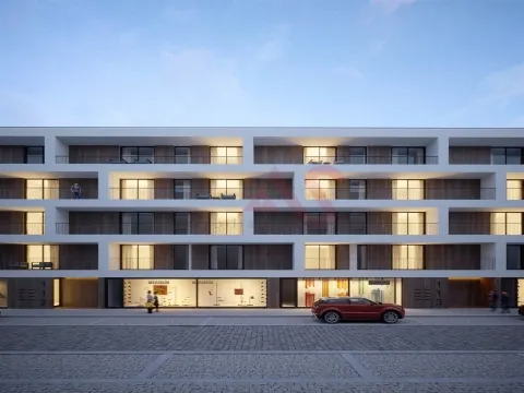 Loja em construção no centro de Paços de Ferreira com 76 m2