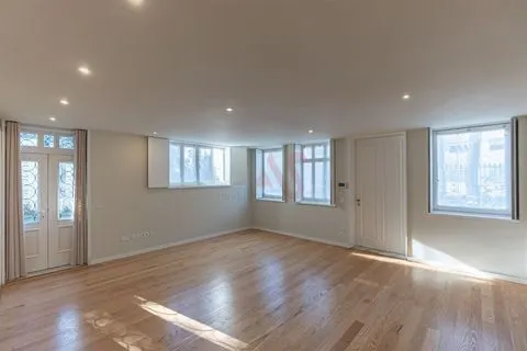 3 bedroom apartment in Foz 3 minutes from the beach of the pier