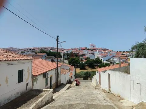 Single Story 3 Bedroom House to Restore in Santo Aleixo da Restauração – Moura