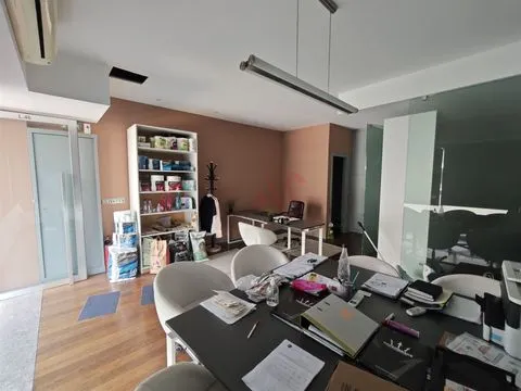 Tienda en alquiler en Fórum Vizela – 41,30 m2 con Licencia de Comercio y Servicios